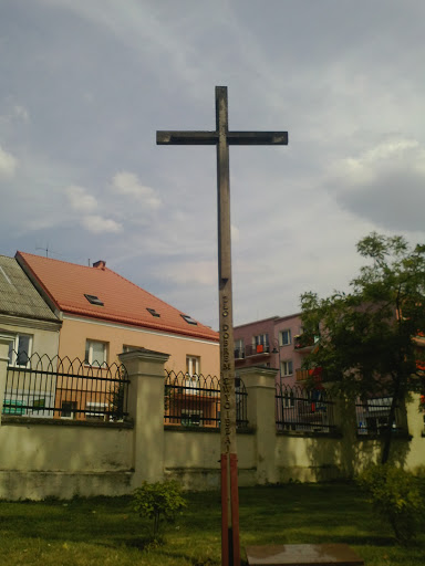 Krzyż przy Katedrze