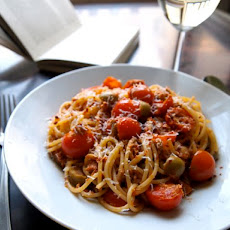 Tomato, Chili & Tuna Spaghetti