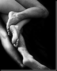 nude-figure-legs