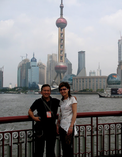 Shanghai Pearl TV Tower Me with Jane