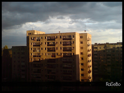 apus Imagini   La plimbare prin București