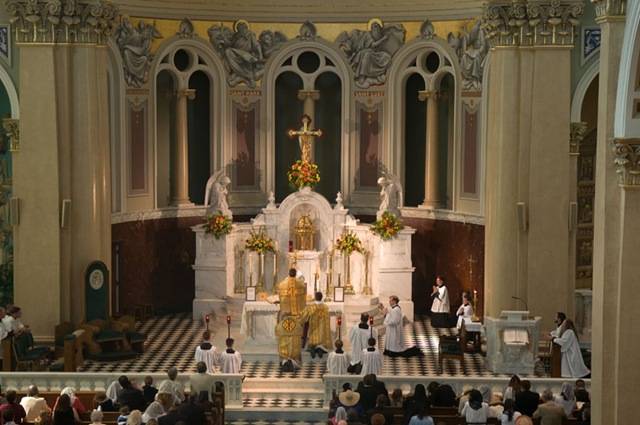[061508_27_Cathedral_High_Mass[2].jpg]