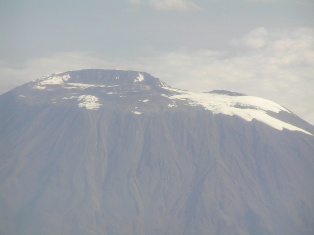 [077 Mt Kilamajaro from 39000 ft[3].jpg]