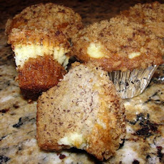 Banana Cream Cheese Muffins With Crumb Topping