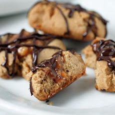 Peanut Butter Cookies with Peanut Caramel