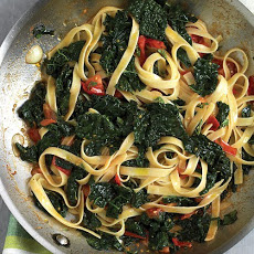 Kale with Tomato, Garlic, and Thyme