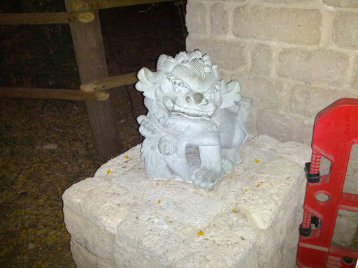 Chinese Guardian Sculpture