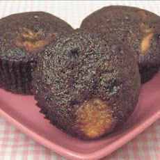 Chocolate Chip Cheesecake Swirl Cupcakes