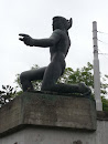 Statue Heinrich Moser