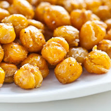 Crispy Roasted Chickpeas (Garbanzo Beans)