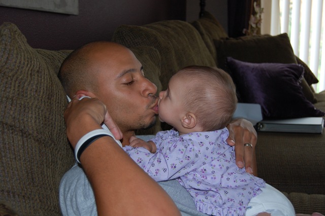 [Kissing0014.jpg]
