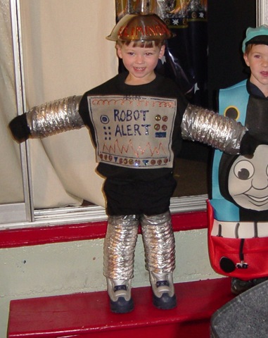 [Halloween - Oct 2004.26.jpg]