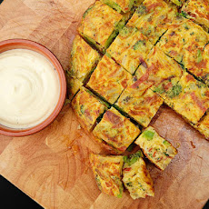 Spanish-style Allioli (Olive Oil and Garlic Mayonnaise)