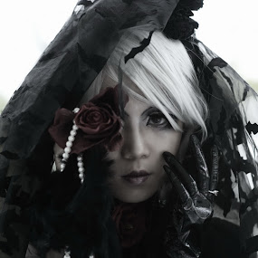 Kurai by Thomas Kuan - Portrait & People Women