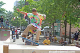 Frank Knab paseos para el suburbano de mezcla de snowboard y equipo. Foto: Billy Bacon