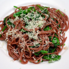 Zinfandel Spaghetti with Spicy Rapini