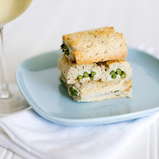 Blue Cheese and Asparagus Rolls