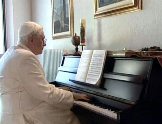[benedicto_piano[9].jpg]