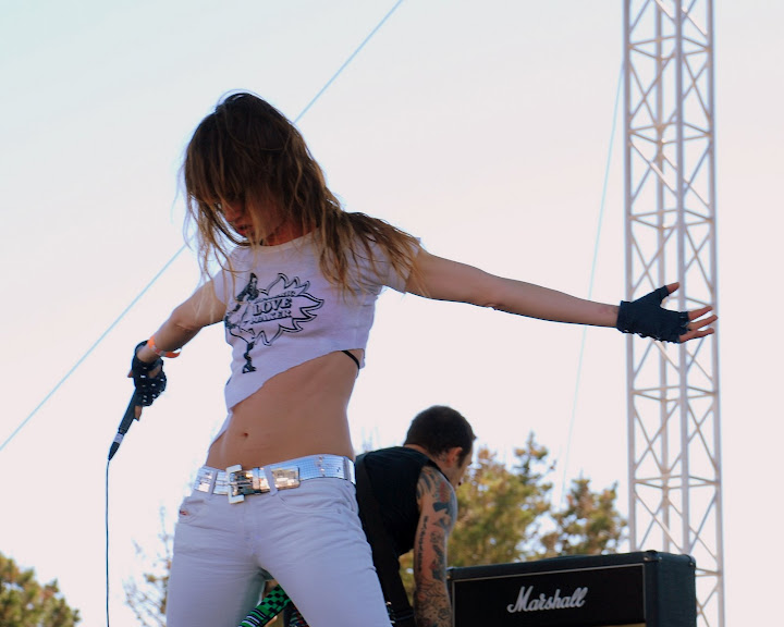 Juliette and the Licks