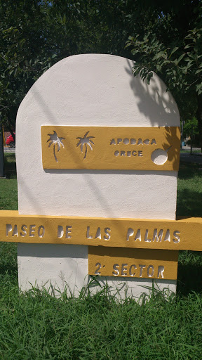 Placa De Parque Paseo De Las Palmas 2