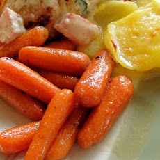 Apple and Honey Glazed Baby Carrots