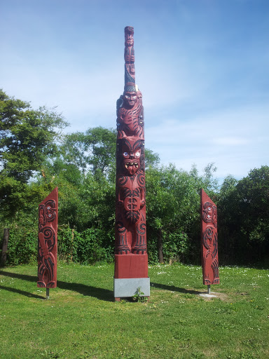 Ruatoria Maori Family Carving
