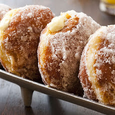Vanilla Cream-Filled Doughnuts