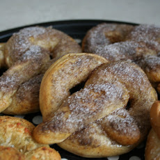 Cinnamon Raisin Soft Pretzels