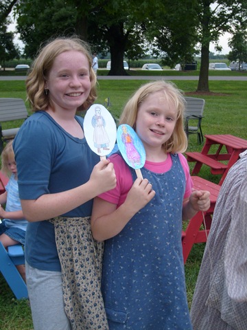 [pageant and kathie 002[2].jpg]