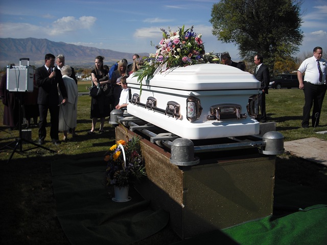 [logan trip 4 036[2].jpg]