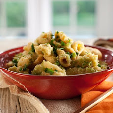 Pork Cracklings with Green Salsa (Chicharrones en Salsa Verde)