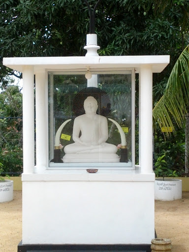 Buddha Statue At Sri Sudharshanaramaya