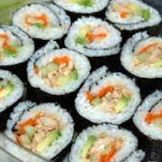 Spicy Tuna Sushi Roll