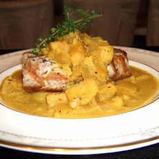 Pork Chops With Curried Apple-Onion Sauce