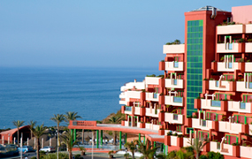 HOLIDAY PALACE