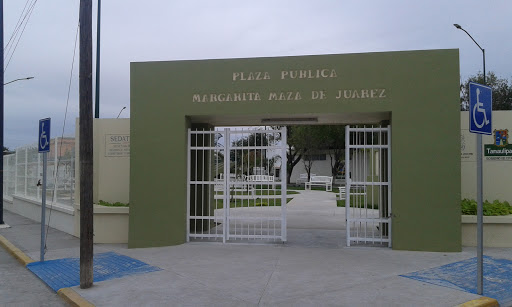 Plaza Publica Margarita Maza