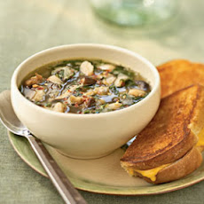 Italian White Bean and Spinach Soup
