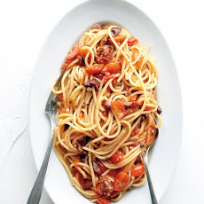 Classic Spaghetti Puttanesca