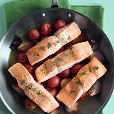 Salmon with Potatoes and Red Onions
