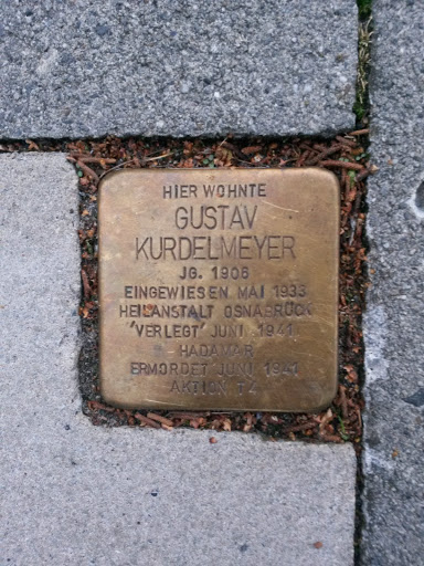 Gedenkstein Gustav Kurdelmeyer