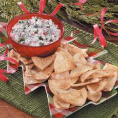 Spinach Dip With Cajun Pita Chips