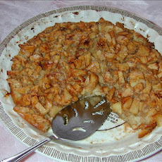 Family Favorite Apple Pancake