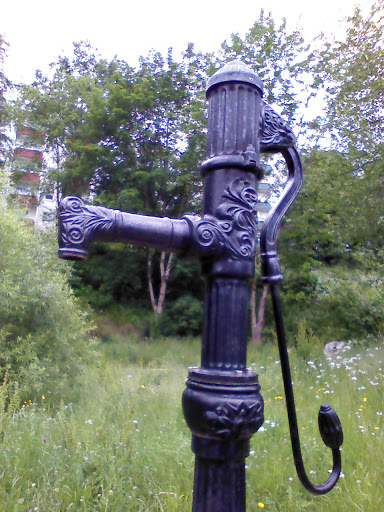Brunnen In Heinrich-Heine-Strasse
