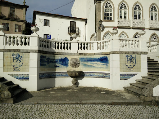 Fontanário Azulejos Do Ave