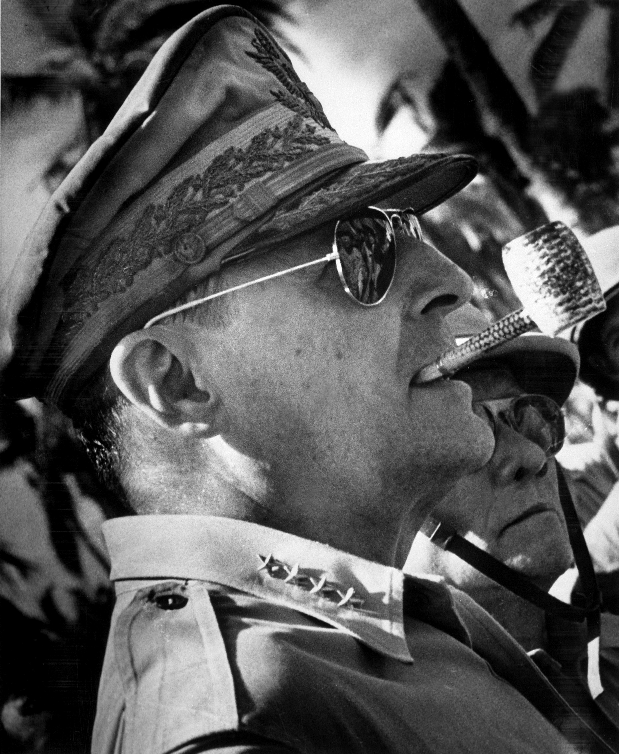 MacArthur surveys the beachhead on Leyte Island, 1944