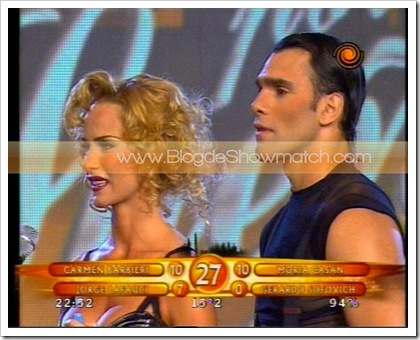 Sabrina Rojas bailando el Videoclip