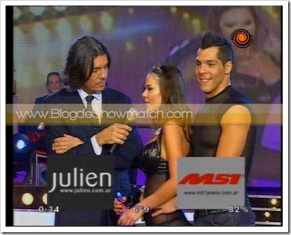 Karina Jelinek bailando el Pop Latino