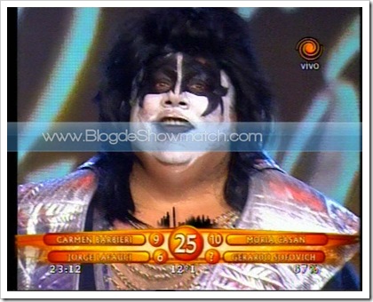 Daniel Santillán bailando en Videoclips