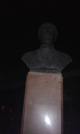 Монумент А. Иманова