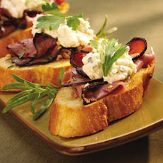 Beef and Blue Cheese Crostini